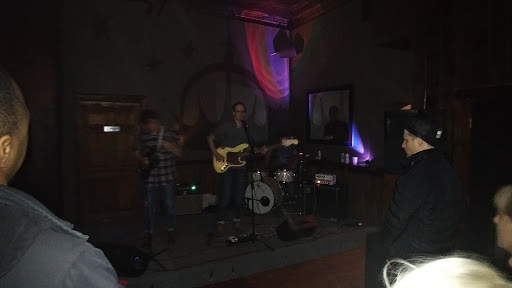 Bar «Crown Liquors», reviews and photos, 2821 N Milwaukee Ave, Chicago, IL 60618, USA