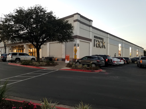 Department Store «Nordstrom Rack Gateway», reviews and photos, 9607 Research Blvd, Austin, TX 78759, USA
