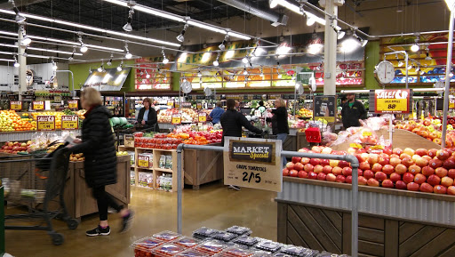 Grocery Store «Fresh Thyme Farmers Market - Omaha», reviews and photos, 14949 Evans Plaza, Omaha, NE 68116, USA