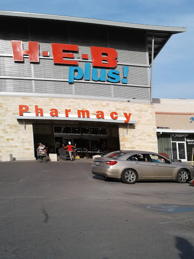 Grocery Store «H-E-B plus!», reviews and photos, 420 W Bandera Rd, Boerne, TX 78006, USA