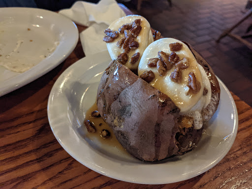 American Restaurant «Cracker Barrel Old Country Store», reviews and photos, 2012 E 59th St, Anderson, IN 46013, USA