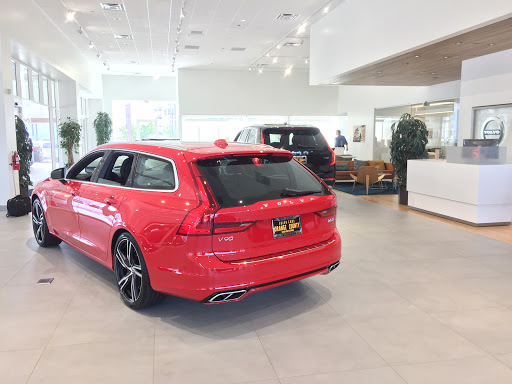 Car Dealer «Volvo of Orange County», reviews and photos, 1400 S Dan Gurney Dr, Santa Ana, CA 92705, USA
