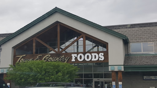 Grocery Store «Town & Country Foods», reviews and photos, 219 N 19th Ave, Bozeman, MT 59718, USA