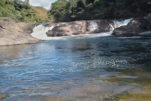 Río Gatú image
