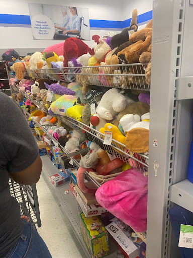 Thrift Store «Goodwill», reviews and photos