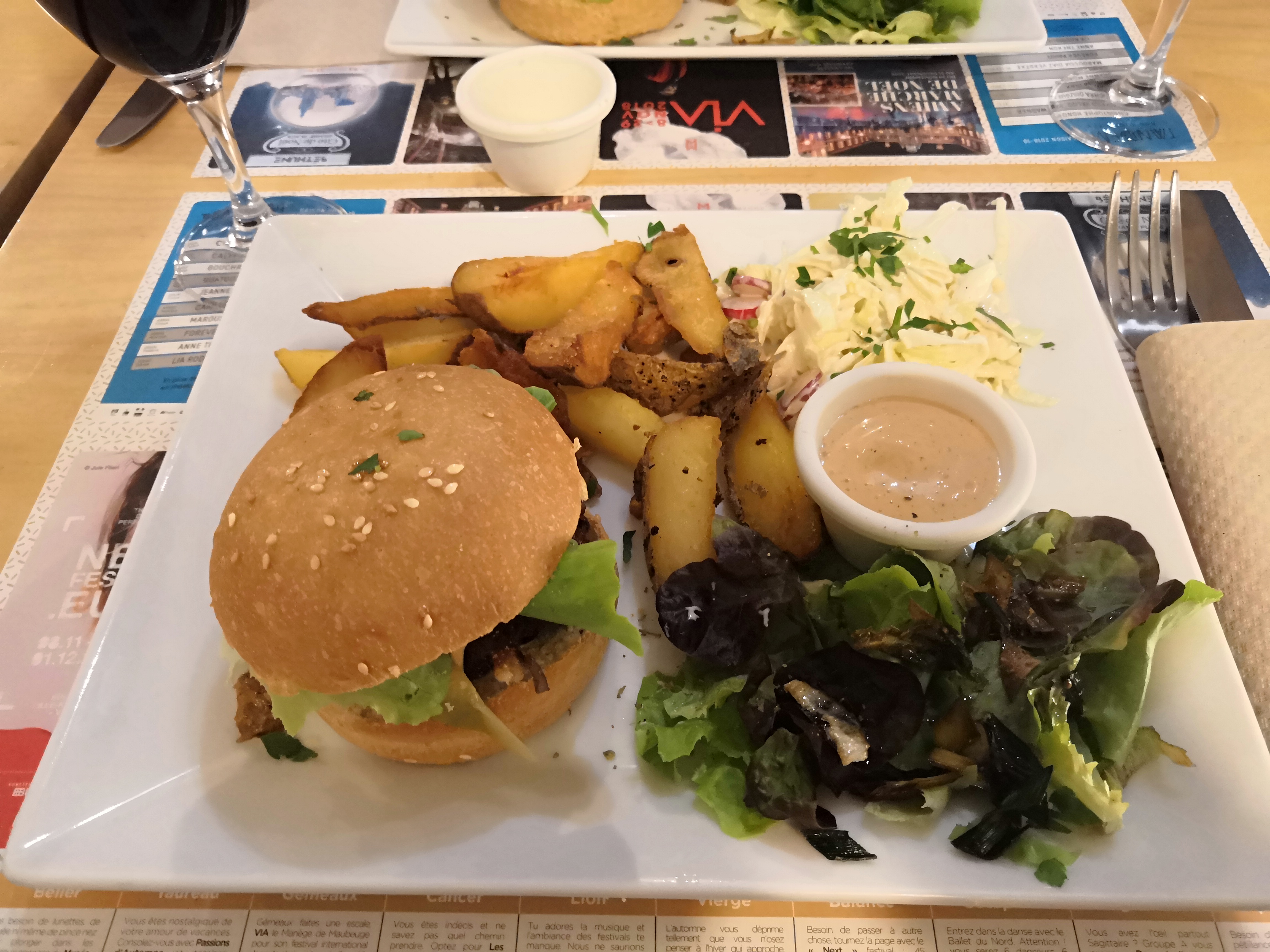Photo n° 2 de l'avis de Middona.i fait le 14/11/2018 à 05:08