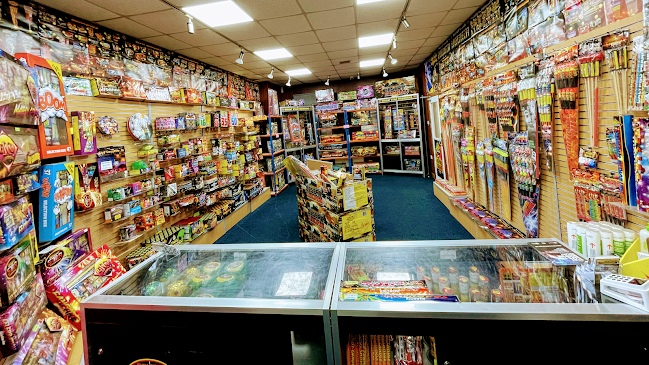Comments and reviews of The Ultimate Fireworks Shop
