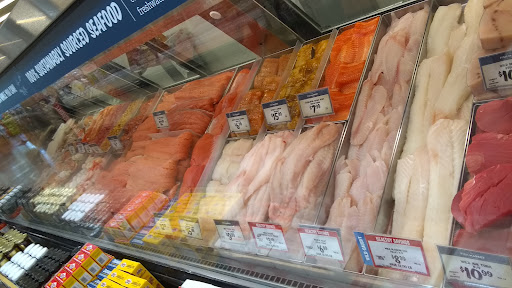 Health Food Store «Sprouts Farmers Market», reviews and photos, 24285 Magic Mountain Pkwy, Valencia, CA 91355, USA