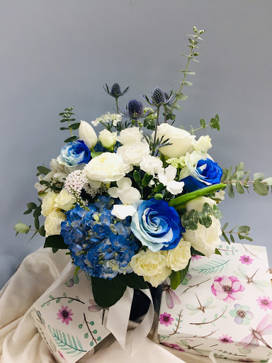 Florist «Rogers Park Florist», reviews and photos, 1415 W Morse Ave, Chicago, IL 60626, USA