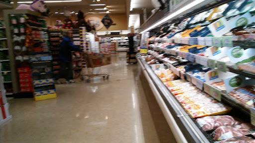 Grocery Store «Safeway», reviews and photos, 205 N 5th Ave, Yakima, WA 98902, USA