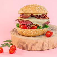 Hamburger du Restaurant CANTINE & GAMELLE | Burger, Sandwich, Salade, Bol Et Plat à Emporter - BASSO CAMBO à Toulouse - n°8