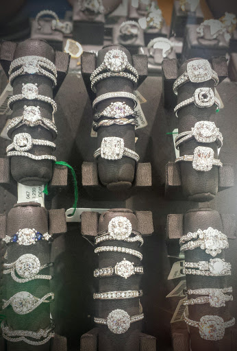 Jewelry Repair Service «Atlantic Jewelers», reviews and photos, 900 E Atlantic Blvd #13, Pompano Beach, FL 33060, USA