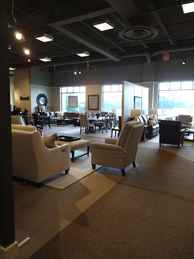 Furniture Store «Bassett Home Furnishings», reviews and photos, 12941 Shelbyville Rd, Louisville, KY 40243, USA