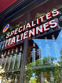 Bar du Restaurant italien La Romanella à Paris - n°20