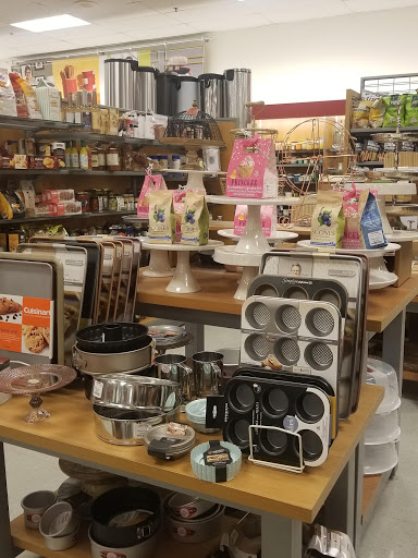 Department Store «T.J. Maxx», reviews and photos, 444 State Rd, North Dartmouth, MA 02747, USA