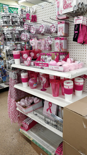 Dollar Store «Dollar Tree», reviews and photos, 1379 Ulster Ave, Kingston, NY 12401, USA