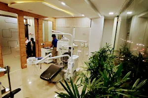 Narayana Specialists Dental and Implant Center image