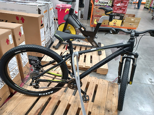 Warehouse store «Costco Wholesale», reviews and photos, 1300 Edwards Ferry Rd NE, Leesburg, VA 20176, USA