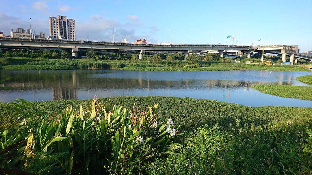 湳雅联里河滨公园