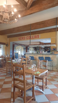 Atmosphère du Restaurant français La Petite Gare à Vers-Pont-du-Gard - n°3