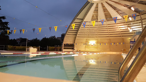 Pool Toulouse Lautrec