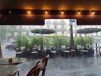 Atmosphère du Restaurant américain Indiana Café - Montparnasse à Paris - n°3