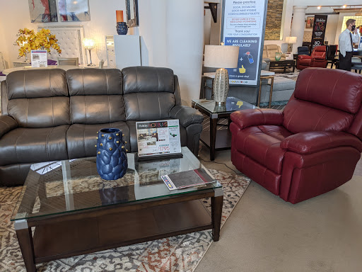 Furniture Store «Rooms To Go & Rooms To Go Kids Furniture Store - Mobile», reviews and photos, 3720 Airport Blvd, Mobile, AL 36608, USA