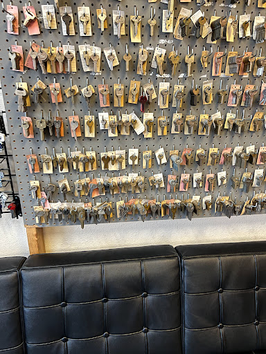 Locksmith «Advanced Lock & Key Locksmith Boise», reviews and photos, 10804 W Fairview Ave #102, Boise, ID 83713, USA