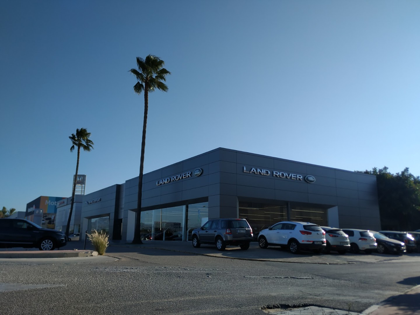 Concesionario Oficial Land Rover | Sertasa