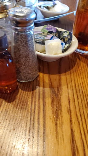 American Restaurant «Cracker Barrel Old Country Store», reviews and photos, 2697 Highwood Blvd, Smyrna, TN 37167, USA