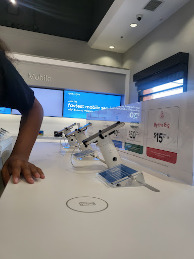 Xfinity Store by Comcast image