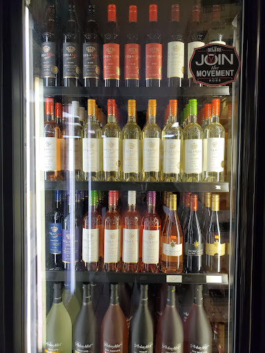 Liquor Store «Paylow Liquor & Beer Wine», reviews and photos, 3701 W Clarendon Dr #200, Dallas, TX 75211, USA