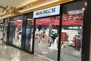 Wanna Sneakers image