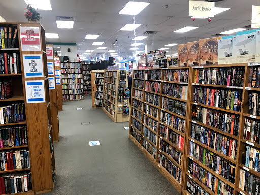 Book Store «Half Price Books», reviews and photos, 4000 Oxford Dr, Bethel Park, PA 15102, USA