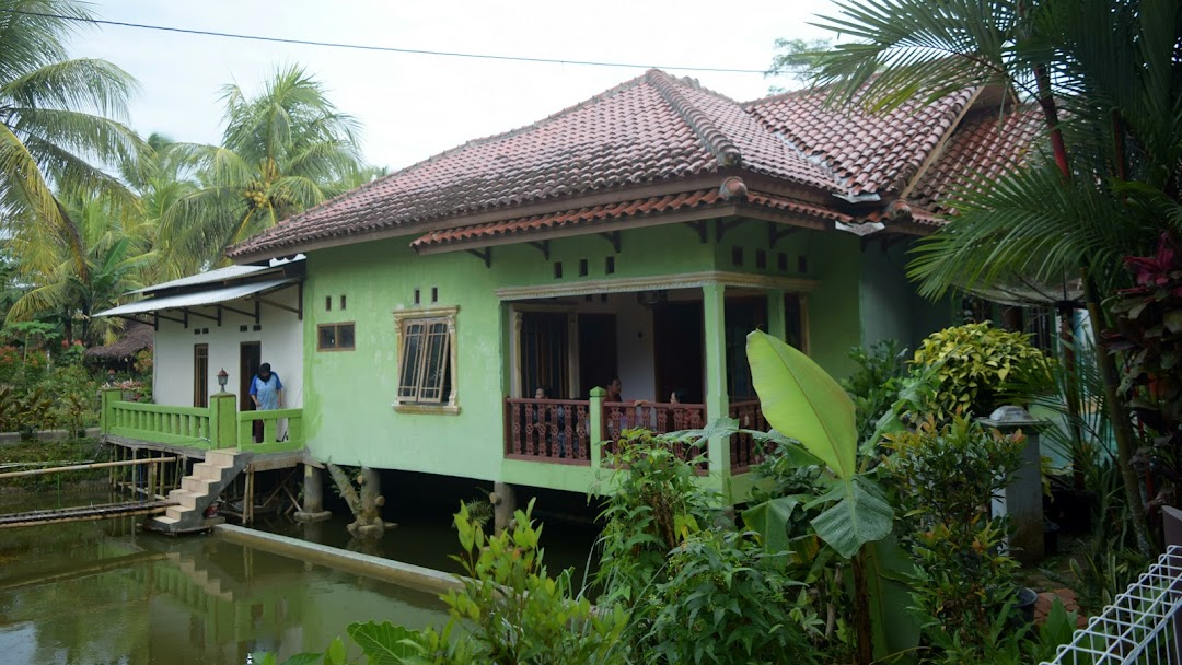 Saung Balounge (Rumah Pribadi)