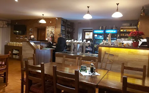 Restaurace Dáma Pyková - rodinné a firemní oslavy, letní zahrada, skvělá kuchyně image