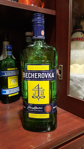 Wine Store «Arlington Wine & Liquor», reviews and photos, 718 Dutchess Turnpike, Poughkeepsie, NY 12603, USA