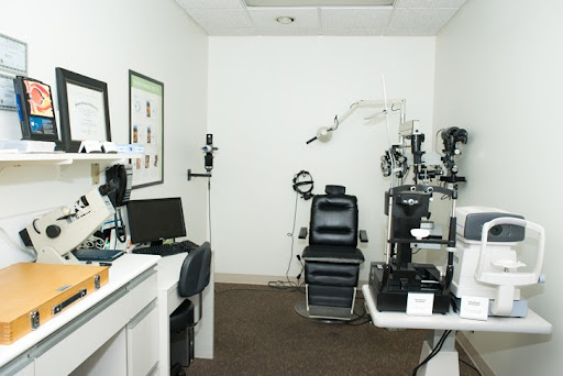 Eye Care Center «Pearle Vision - Pulaski», reviews and photos, 5153 S Pulaski Rd b, Chicago, IL 60632, USA