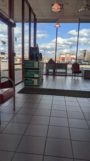 Tire Shop «Discount Tire Store - Crestwood, IL», reviews and photos, 13550 S Cicero Ave, Crestwood, IL 60445, USA