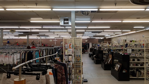 Thrift Store «Downtown Rescue Mission Thrift», reviews and photos, 1407 N Memorial Pkwy # B, Huntsville, AL 35801, USA