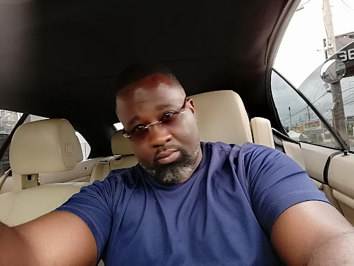 Barber Shop «HeadMasters Barber Shop», reviews and photos, 3255 Peachtree Rd #1, Atlanta, GA 30305, USA