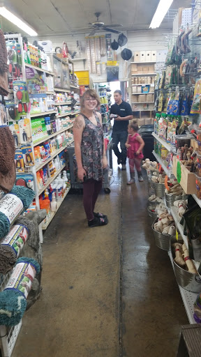 Animal Feed Store «Farmers Feed & Pet Supply», reviews and photos, 1302 E Miner Ave, Stockton, CA 95205, USA