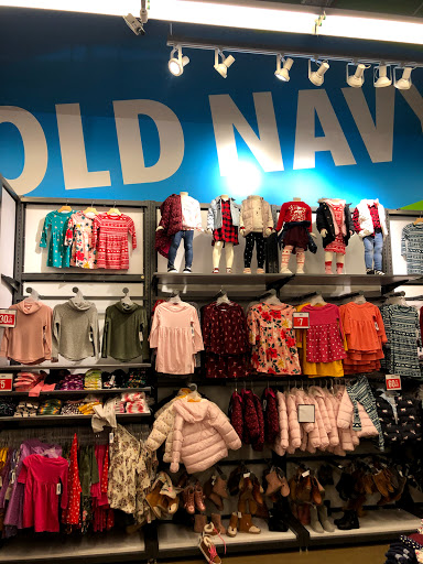 Clothing Store «Old Navy», reviews and photos, 40-24 College Point Blvd, Flushing, NY 11354, USA