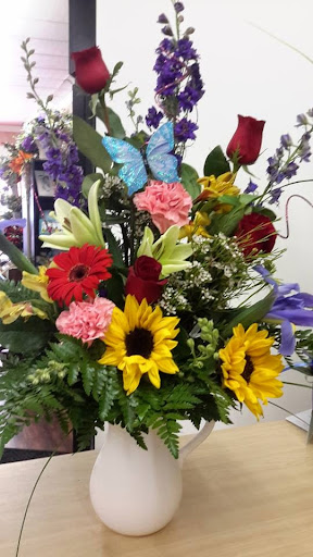 Florist «Floral Charisma», reviews and photos, 109 N Washington St, DeRidder, LA 70634, USA