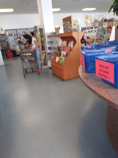 Thrift Store «Gulfside Hospice Thrift Shoppe», reviews and photos, 37925 Sky Ridge Cir, Dade City, FL 33525, USA