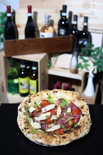 Nà Manì Ristorante Pizzeria - Esperienze di gusto in Aversa, Provincia di Caserta