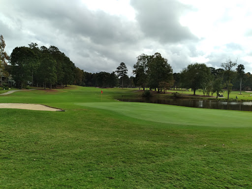 Golf Course «White Oak Golf Club», reviews and photos, 141 Clubview Dr, Newnan, GA 30265, USA