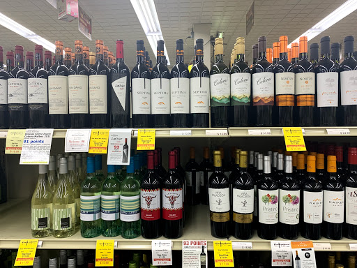 Liquor Store «Plainsboro Wine & Liquor», reviews and photos, 10 Schalks Crossing Rd #7, Plainsboro Township, NJ 08536, USA