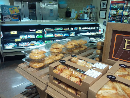 Grocery Store «Food Lion», reviews and photos, 907 S Chapel St, Newark, DE 19713, USA