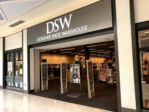 DSW Designer Shoe Warehouse, 3439 Capital City Mall Dr, Camp Hill, PA 17011, USA, 